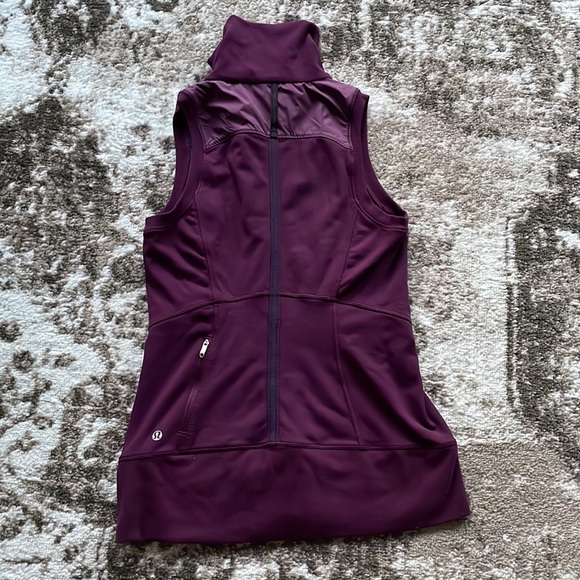 Lululemon Won't Stop Vest Plum Size 4 Rulu - Picture 3 of 8